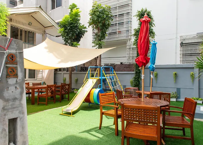 Hotel Bangphlat 3*