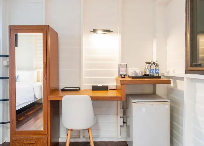 Bangphlat Hotel 3*