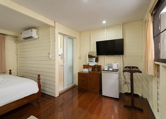 Bangphlat Hotel Bangkok