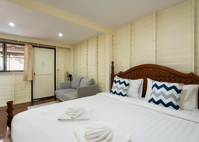 Bangphlat Hotel Bangkok