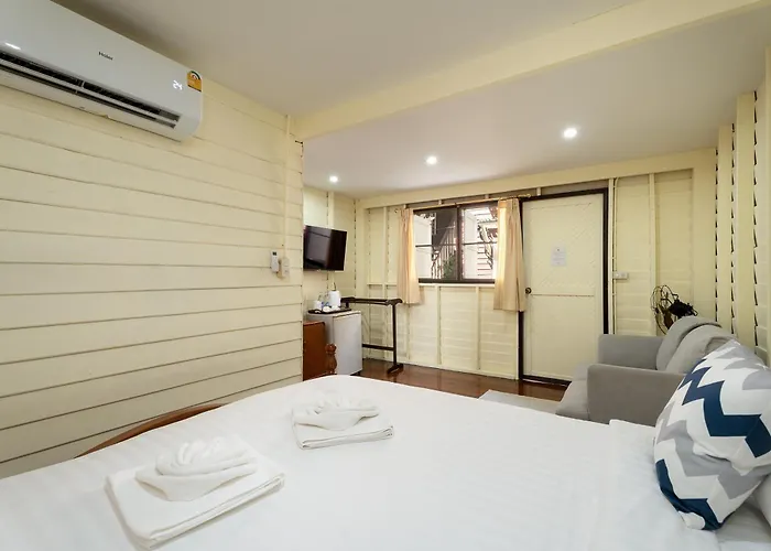 Bangphlat Hotel Bangkok